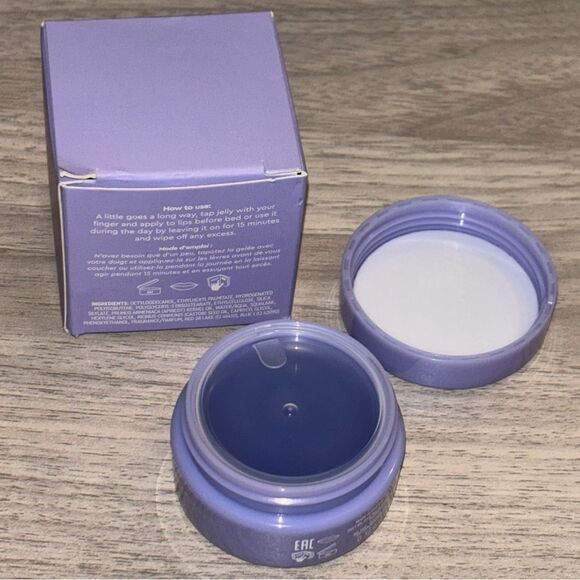 Florence by Mills Hit Snooze Jelly Lip Mask - Picture 4 of 5